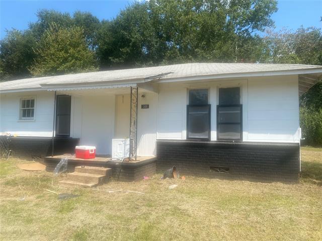 205 Gammage St in Elkhart, TX - Building Photo - Building Photo