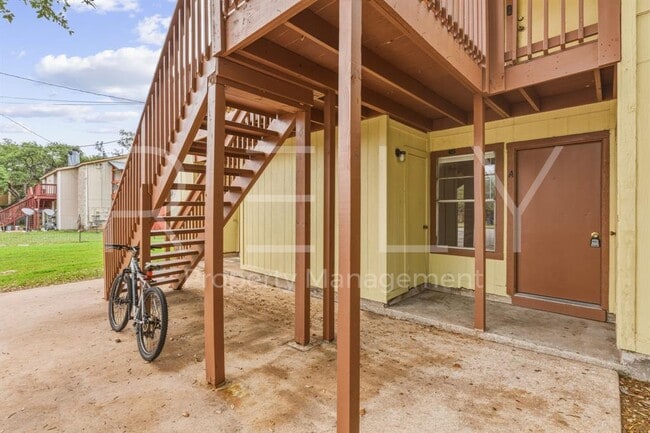 302 Algerita Dr in Georgetown, TX - Building Photo - Building Photo