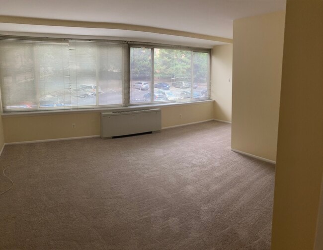 1210 N Taft St, Unit # 309 in Arlington, VA - Building Photo - Building Photo