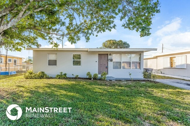 property at 1320 7th St