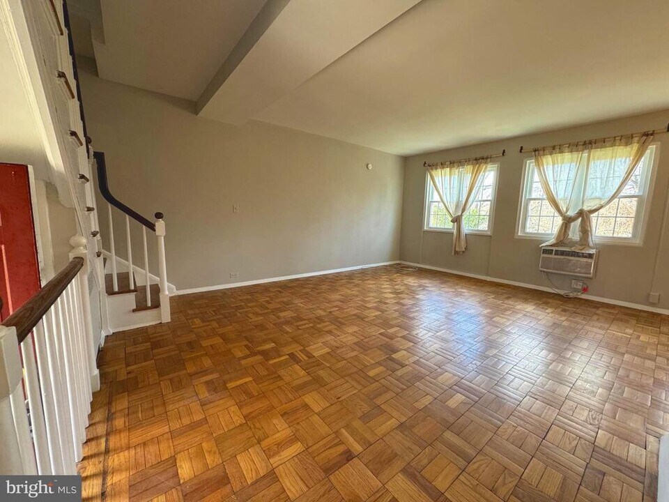 1726 Preston Rd in Alexandria, VA - Building Photo