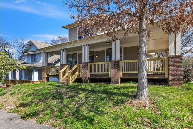 property at 94 Lucy St SE