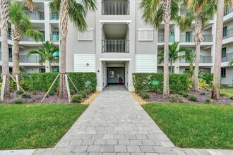 43997 Boardwalk Loop, Unit 1841 in Punta Gorda, FL - Building Photo - Building Photo