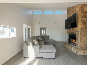 504 Hilltop Dr in Weatherford, TX - Building Photo - Building Photo