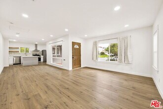 900 E Maple St in Glendale, CA - Building Photo - Building Photo
