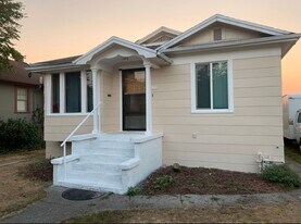 3111 14th Ave S in Seattle, WA - Building Photo