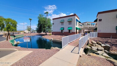 12123 W Bell Rd in Surprise, AZ - Building Photo - Building Photo
