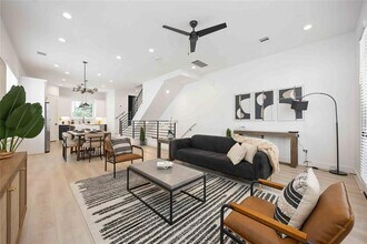 1939 Johanna Dr in Houston, TX - Building Photo - Building Photo