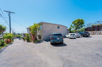 3424-3426 S Centinela Ave in Los Angeles, CA - Building Photo - Building Photo