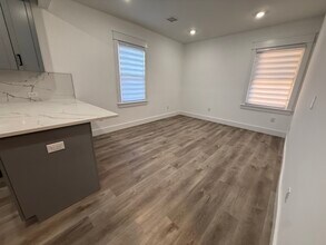 517 Lincoln St, Unit 3 in Palisades Park, NJ - Foto de edificio - Building Photo