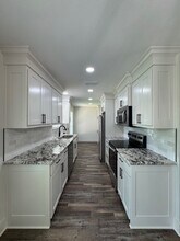 302 Woodhaven Dr in Whitehouse, TX - Building Photo - Building Photo