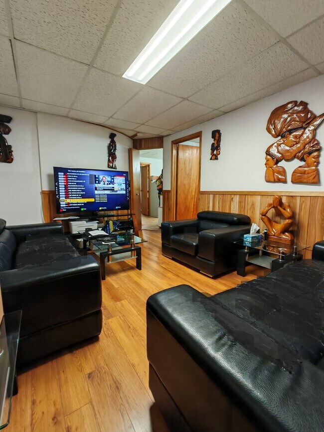 42 Lapworth Cres in Toronto, ON - Building Photo - Building Photo