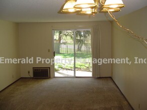 4001 Potter St in Eugene, OR - Building Photo - Building Photo