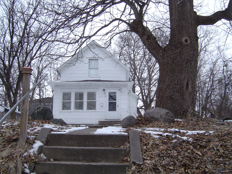 620 34th Ave N in Minneapolis, MN - Foto de edificio