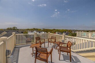 17 Sea Oats Ln in St. Simons Island, GA - Building Photo - Building Photo