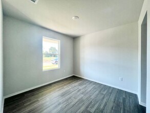 825 Eagles Nest in Cleburne, TX - Building Photo - Building Photo