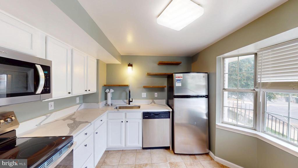 8551 Braxted Ln in Manassas, VA - Building Photo