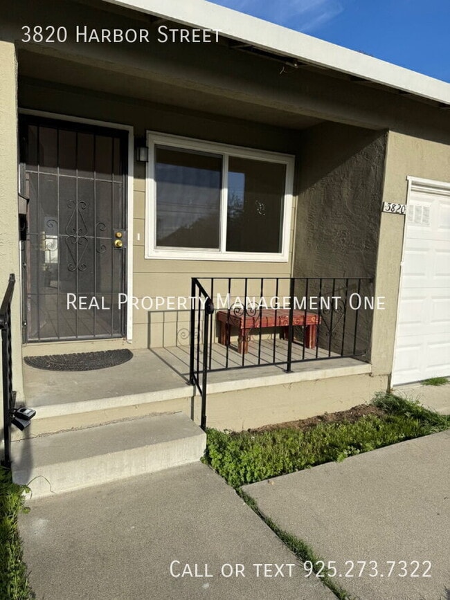 3820 Harbor St in Pittsburg, CA - Building Photo - Building Photo