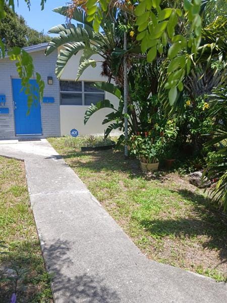 274 SW 9th St in Dania Beach, FL - Building Photo