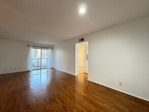 3305 Wyndham Cir in Alexandria, VA - Building Photo - Building Photo