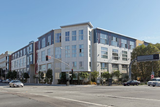 683 Brannan St Loft Apartments in San Francisco, CA - Building Photo - Building Photo