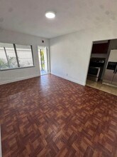 505 NE 82nd St in Miami, FL - Foto de edificio - Building Photo