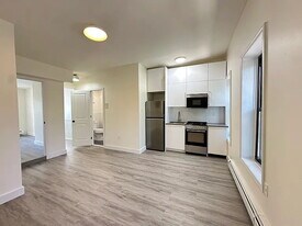 101 Pioneer St in Brooklyn, NY - Building Photo