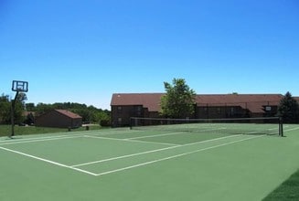 Basswood Apartments in Bloomington, IN - Building Photo - Building Photo