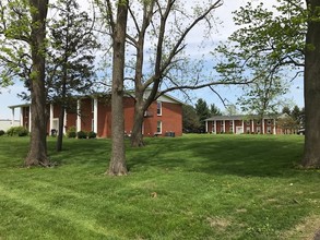 Colonial Manor Apartments in Walworth, WI - Building Photo - Other