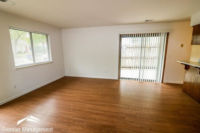 1510 Houston St in Manhattan, KS - Building Photo - Building Photo