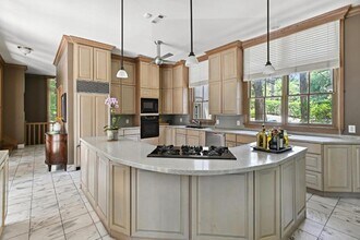3281 Habersham Rd NW in Atlanta, GA - Building Photo - Building Photo