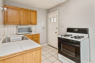 7411 N Wolcott Ave in Chicago, IL - Building Photo - Building Photo