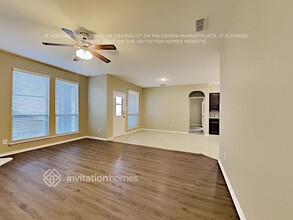 1300 Glen Ct in Weatherford, TX - Foto de edificio - Building Photo