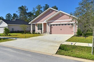 211 Brandywine Rd in Freeport, FL - Building Photo - Building Photo