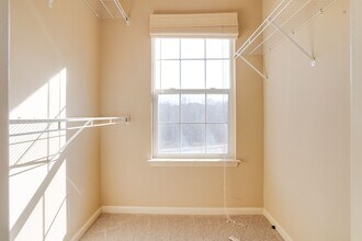 1730 Bluffs Island Ct in Odenton, MD - Building Photo - Building Photo