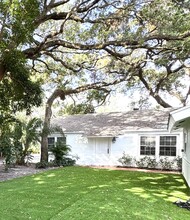 11075 Ellison Wilson Rd in North Palm Beach, FL - Building Photo - Building Photo