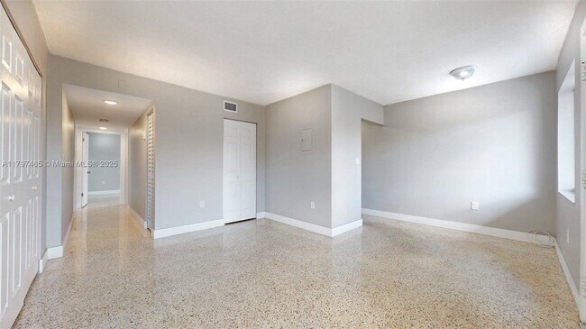 426 NW 13th Ave in Miami, FL - Building Photo - Building Photo