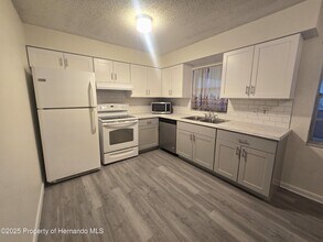 21364 Lincoln Ln in Brooksville, FL - Building Photo - Building Photo