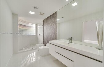 14401 SW 63rd St in Southwest Ranches, FL - Building Photo - Building Photo