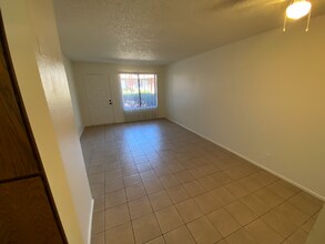 415 N 64th Pl-Unit -107 in Mesa, AZ - Building Photo - Building Photo