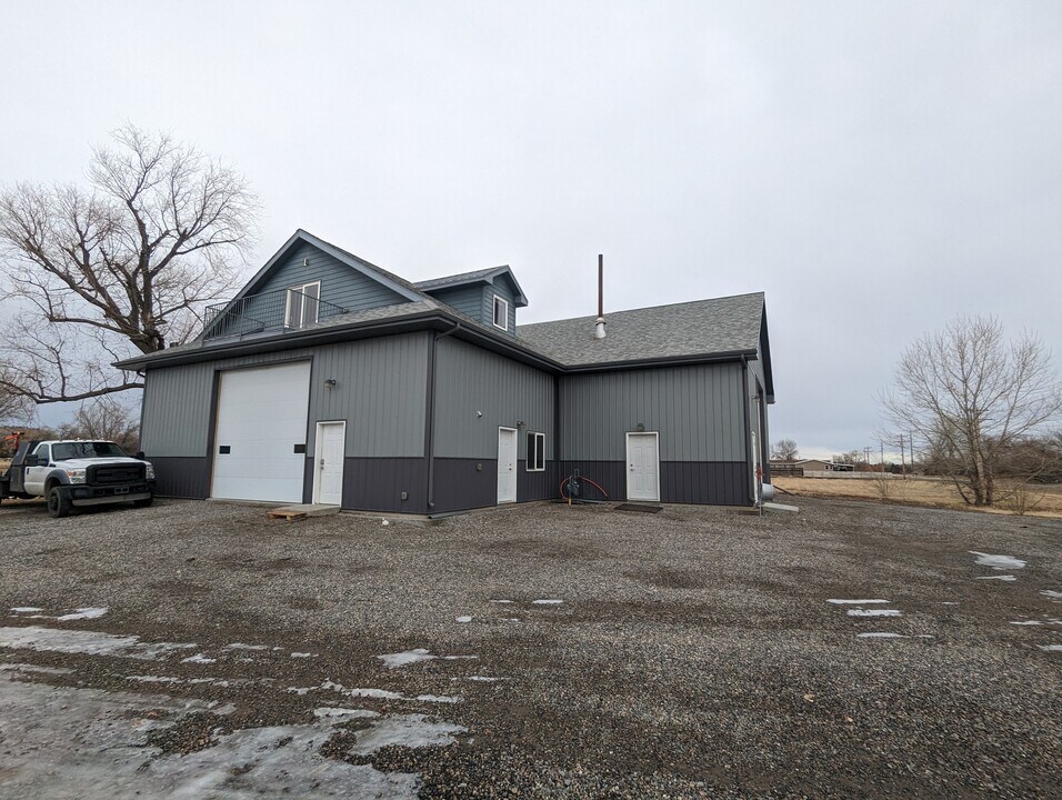 6945 Grand Ave in Billings, MT - Building Photo