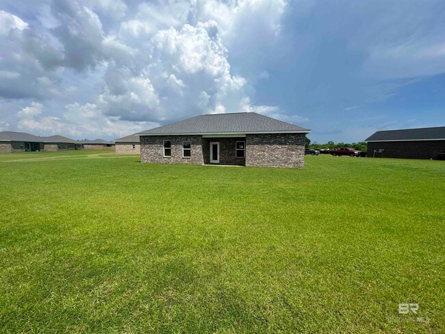 8611 Lockridge Rd in Foley, AL - Building Photo - Building Photo