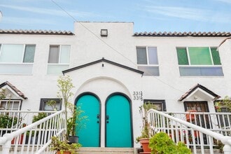 331 1/2 N Alexandria Ave, Unit 331.5 in Los Angeles, CA - Foto de edificio - Building Photo