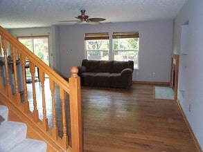 5775 Coldcreek Dr in Hilliard, OH - Building Photo - Building Photo