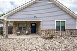 2912 S 3rd St in Waco, TX - Building Photo