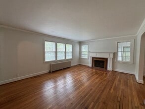 1 Stratford Rd in Newport News, VA - Building Photo - Building Photo