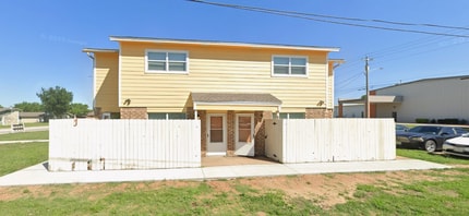 2815 Longmire Dr, Unit A in College Station, TX - Building Photo - Building Photo