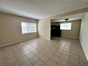 12175 3rd St E in Treasure Island, FL - Building Photo - Building Photo