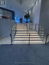 60 Central Park Roadway in Toronto, ON - Building Photo - Building Photo