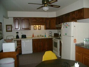 69 Nelson Ave in Saratoga Springs, NY - Building Photo - Building Photo